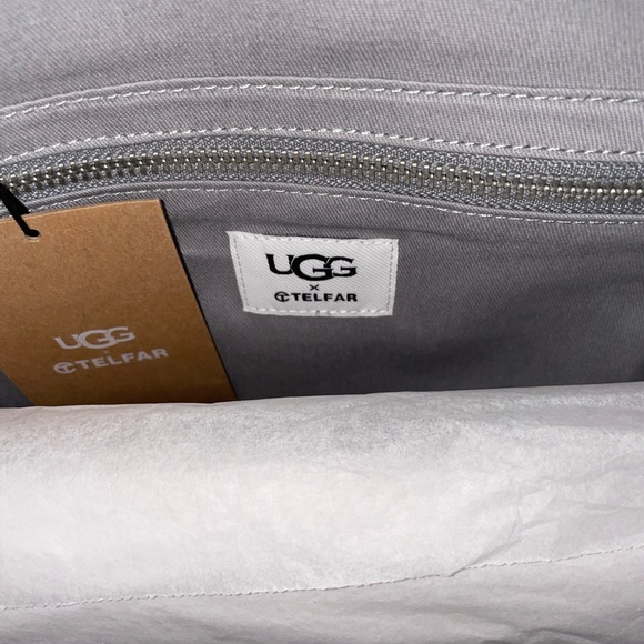 Medium Ugg Fleece X Telfar Bag - Picture 6 of 10